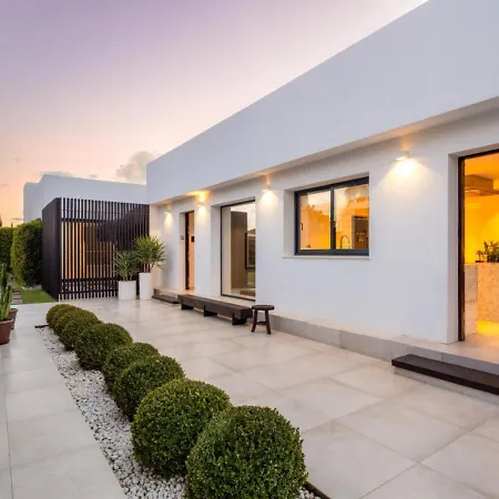 Villa Top Stunning Villa With Private Pool Mrb018