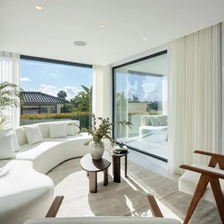 Top Stunning Villa With Private Pool Mrb018 Villa